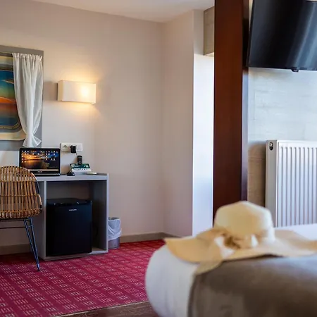 Logis & Restaurant Mediterranee Port-la-Nouvelle