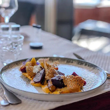 Logis & Restaurant Mediterranee 3*