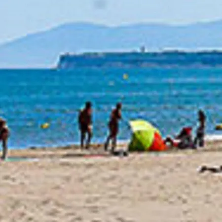 Logis & Restaurant Mediterranee Hotel Port-la-Nouvelle