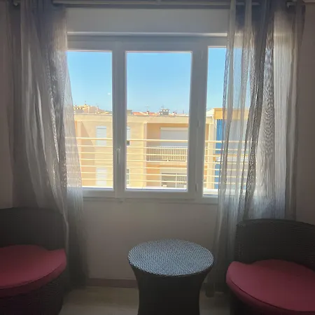 Hotel Logis & Restaurant Mediterranee