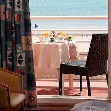 Hotel Logis & Restaurant Mediterranee Port-la-Nouvelle