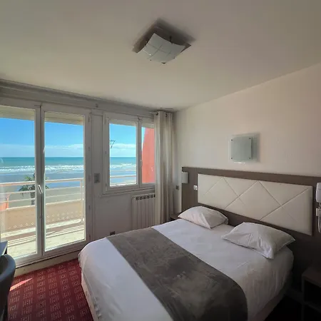 Logis Mediterranee Hotel 3*