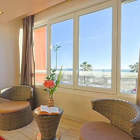 Logis Mediterranee Hotel