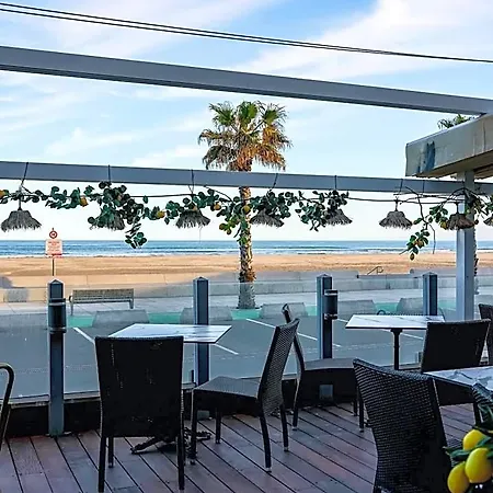 Hotel Logis Mediterranee