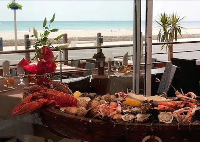Logis Mediterranee Hotel Port-la-Nouvelle