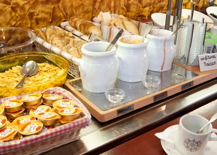 Logis Mediterranee 3*